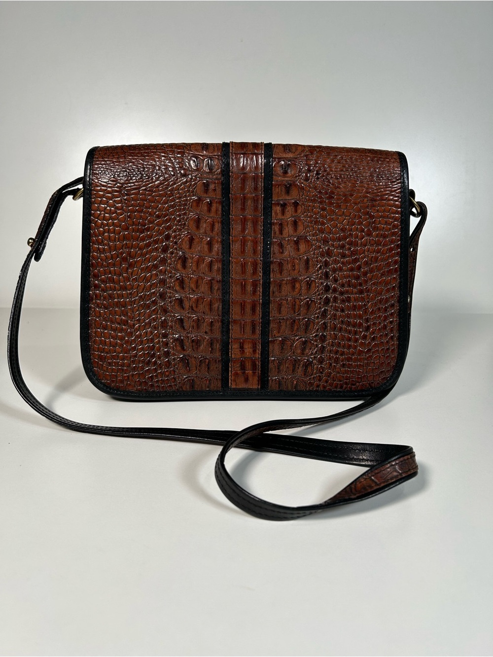VINTAGE BRAHMIN TUSCAN SADDLE BAG MELBOURNE CROC EMBOSSED SHOULDER PURSE